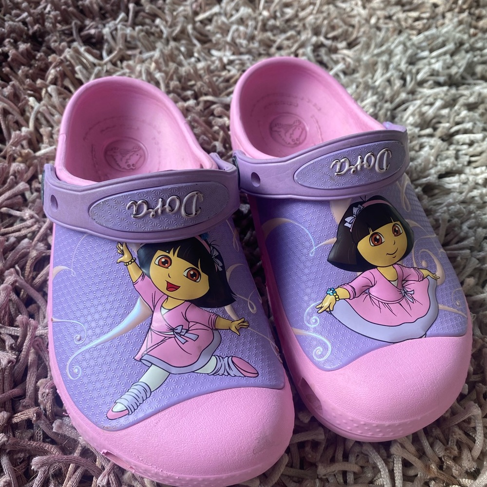 Dora the explorer Crocs